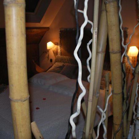 Chambres D Hotes ,Hotel ,Secret D'Une Nuit A Vicq Pres De Onnaing,Avec Piscine חדר תמונה