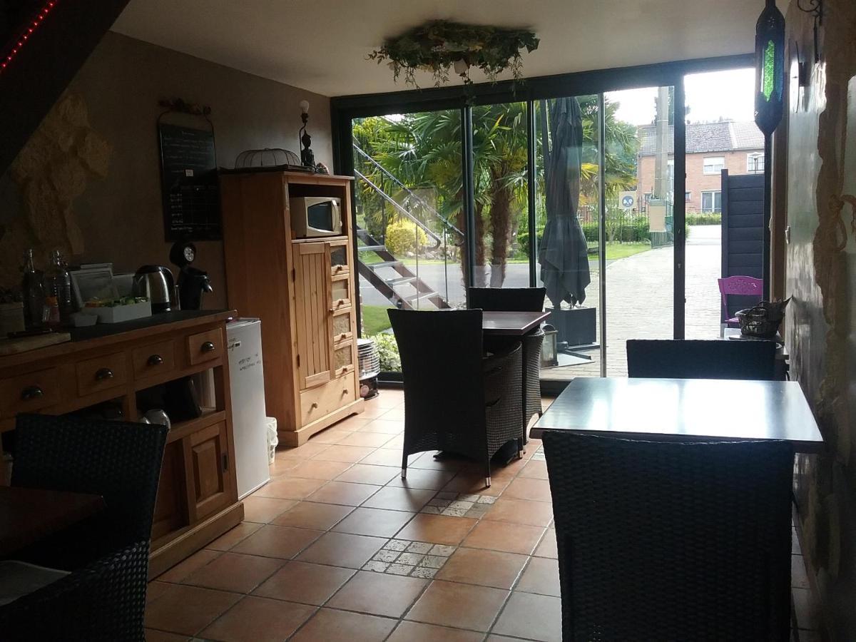 Chambres D Hotes ,Hotel ,Secret D'Une Nuit A Vicq Pres De Onnaing,Avec Piscine מראה חיצוני תמונה