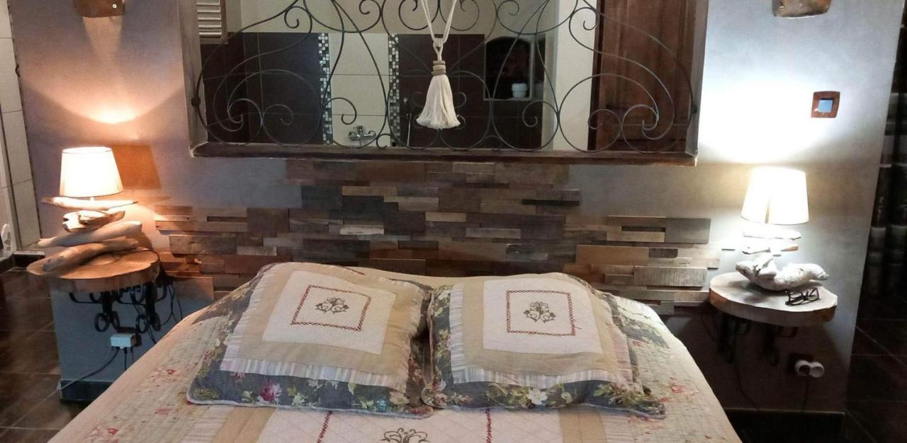 Chambres D Hotes ,Hotel ,Secret D'Une Nuit A Vicq Pres De Onnaing,Avec Piscine מראה חיצוני תמונה