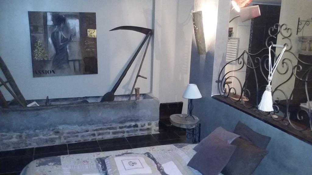 Chambres D Hotes ,Hotel ,Secret D'Une Nuit A Vicq Pres De Onnaing,Avec Piscine מראה חיצוני תמונה